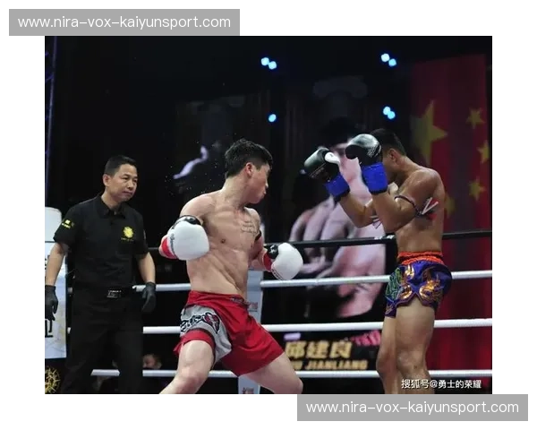 龙虎争霸，谁主沉浮？江通猜与邱建良的拳台对决深度前瞻